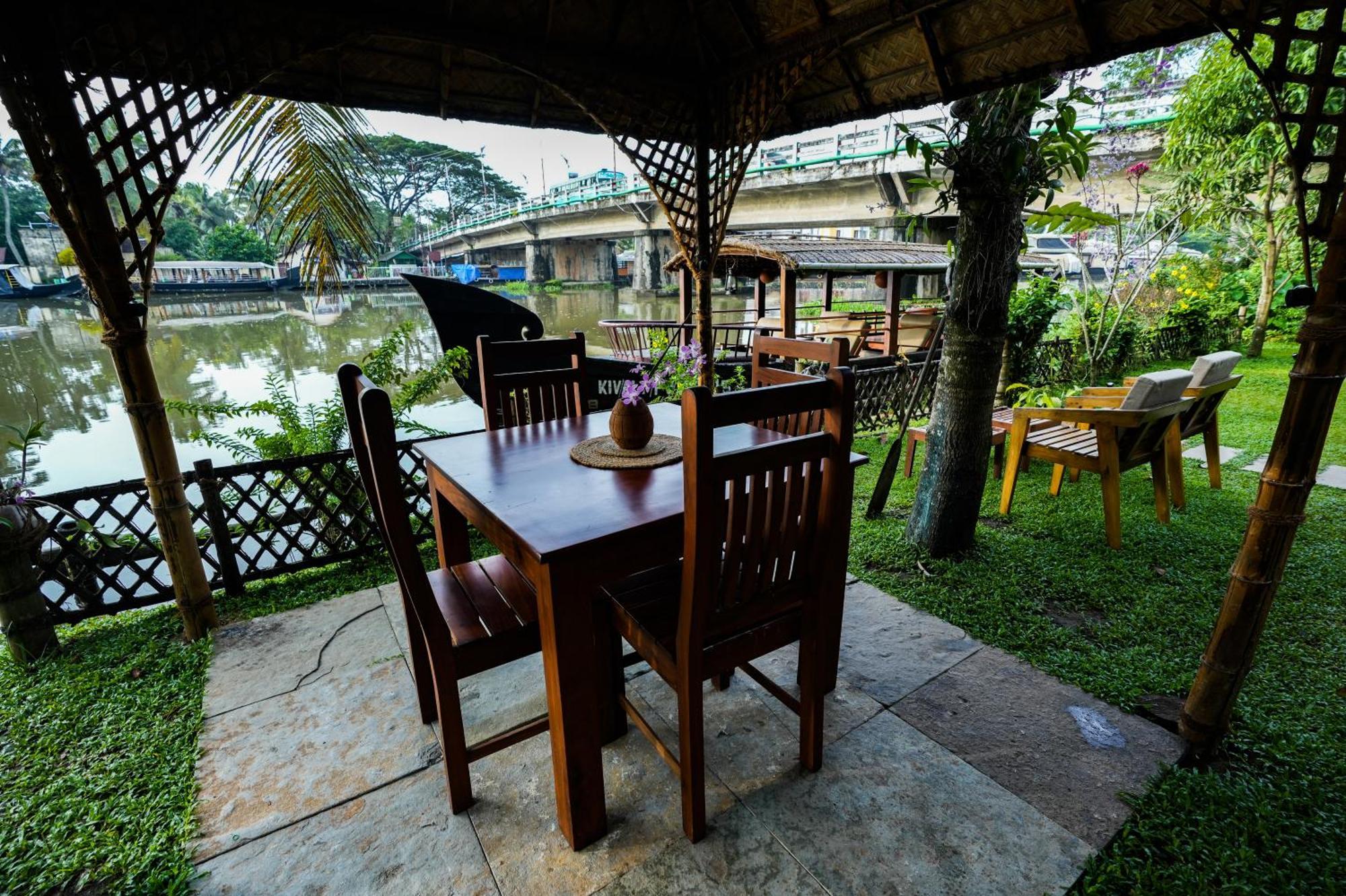 Affittacamere Little Chembaka Kumarakom Esterno foto